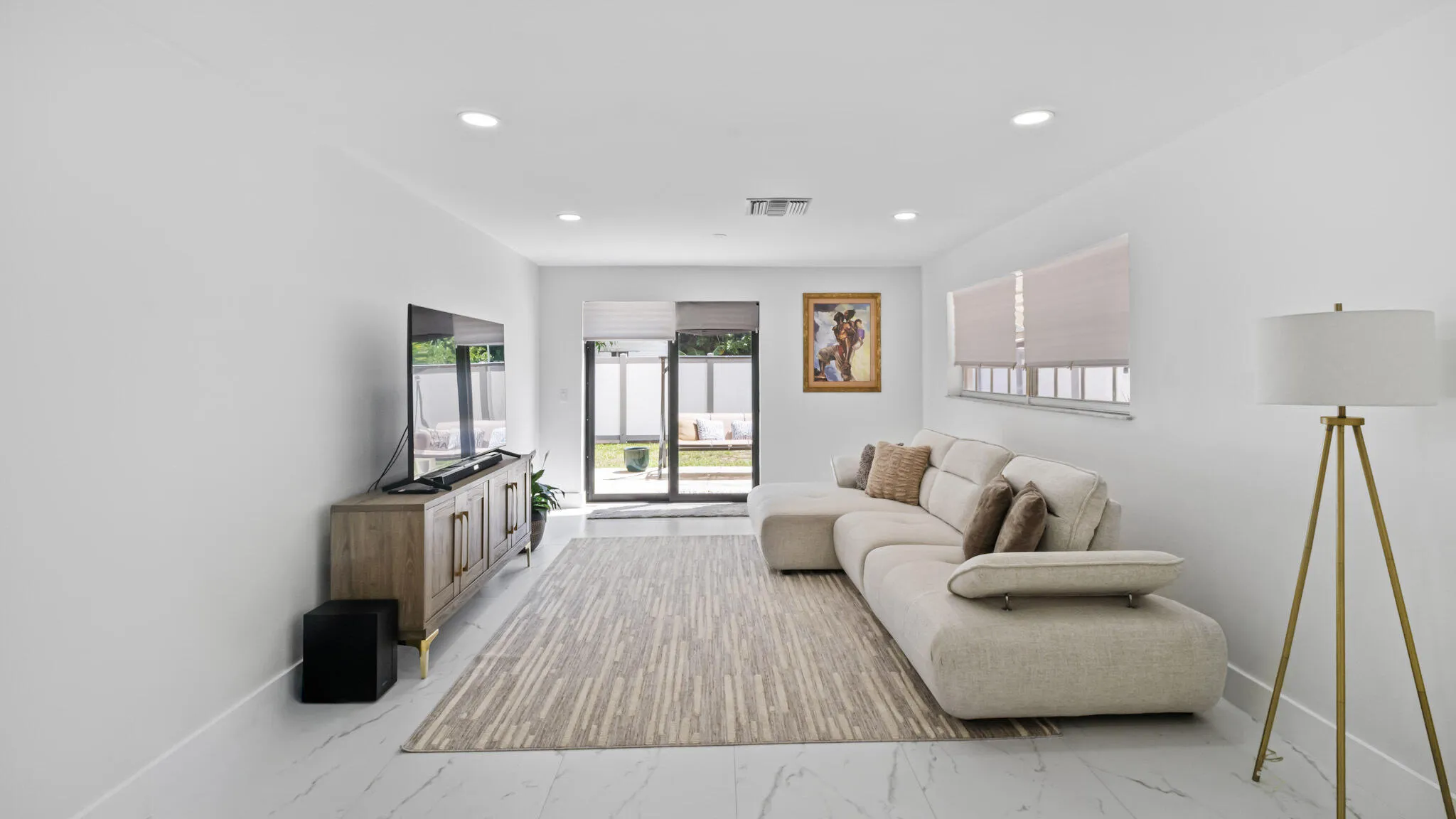 625 W 2nd St (4)