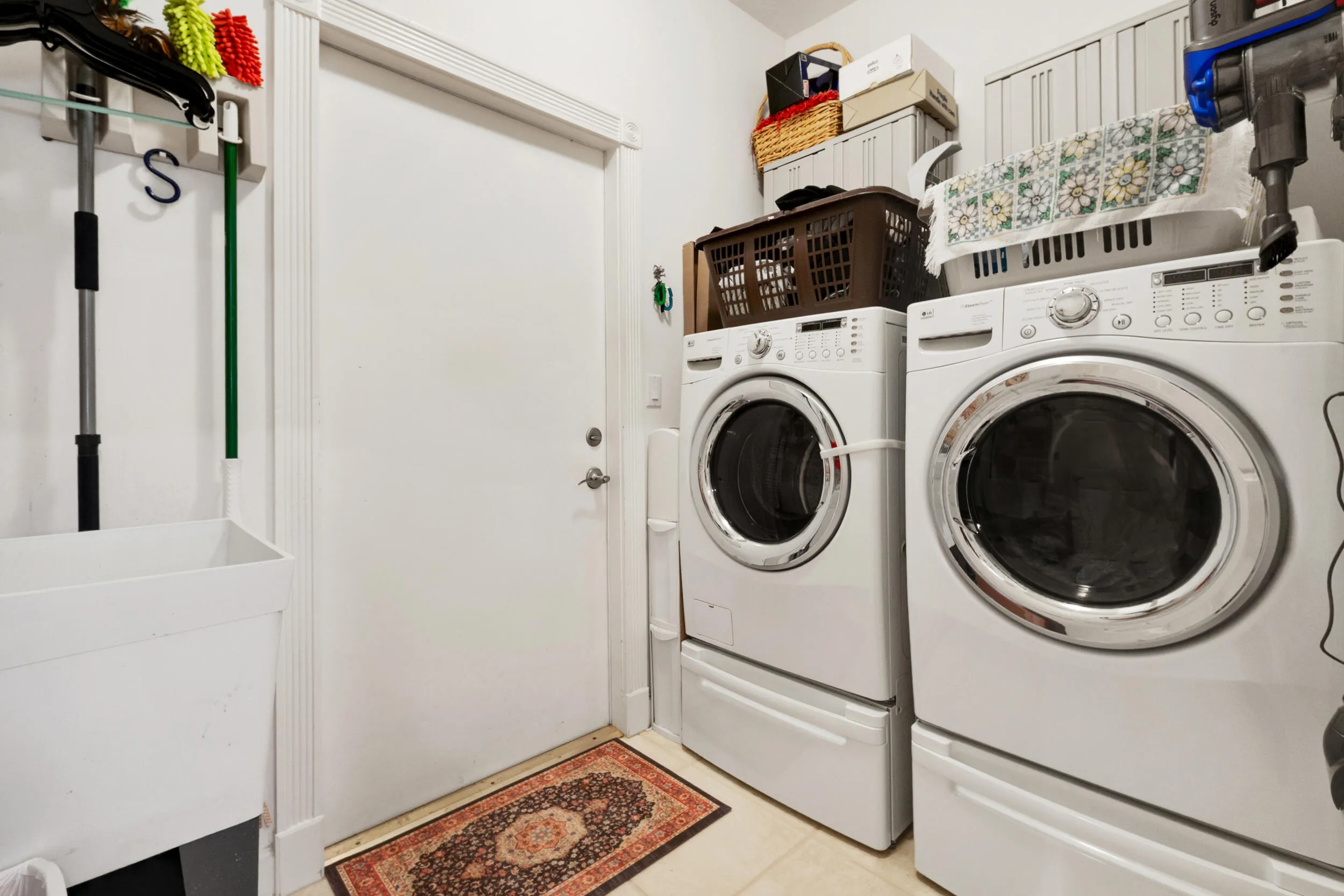 42_accutour_02 2191-sw-131st-terrace-042