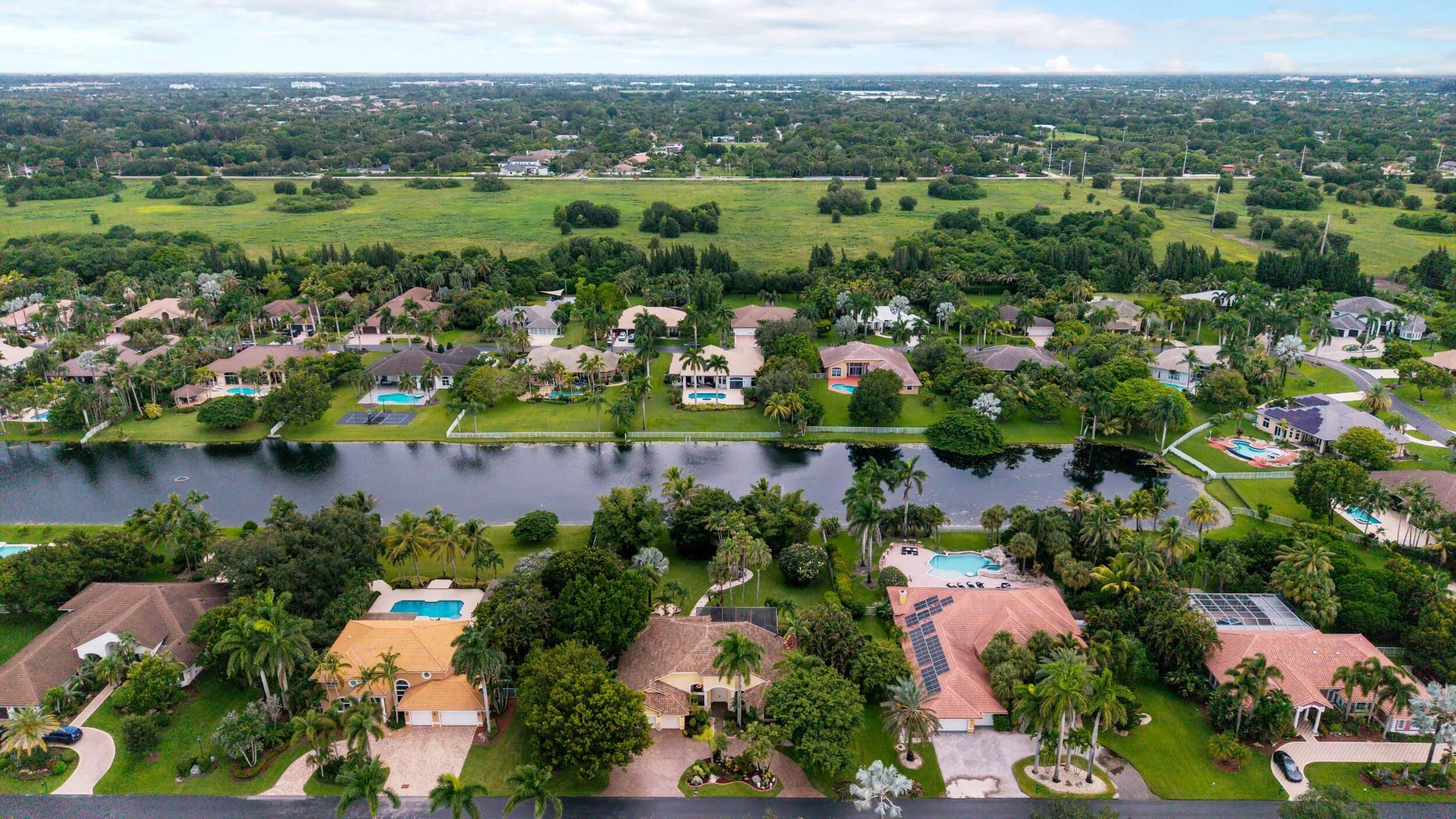 68_accutour_02 2191-sw-131st-terrace-068