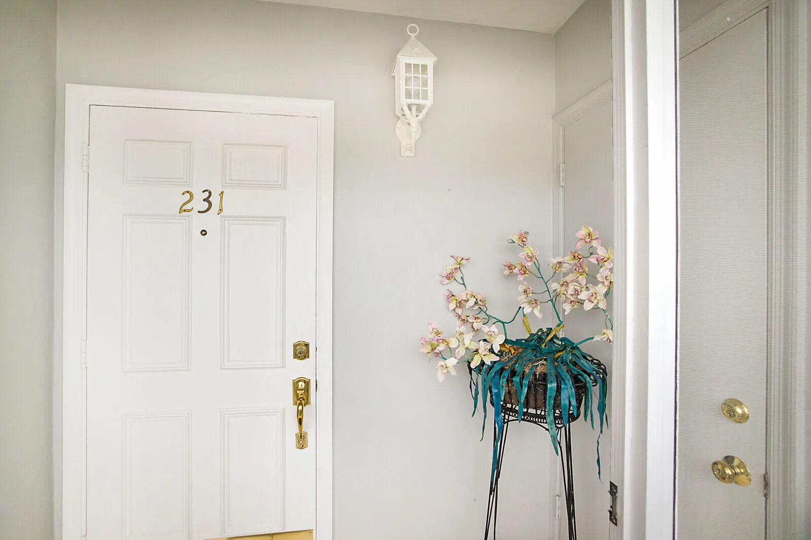 29_700_NE_Harbour_Terrace_Unit_23129_mls