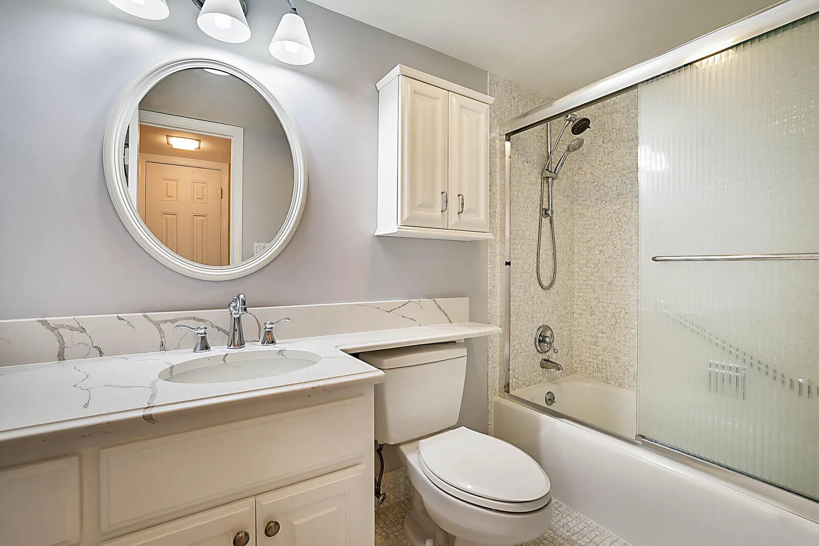 22_700_NE_Harbour_Terrace_Unit_23122_mls