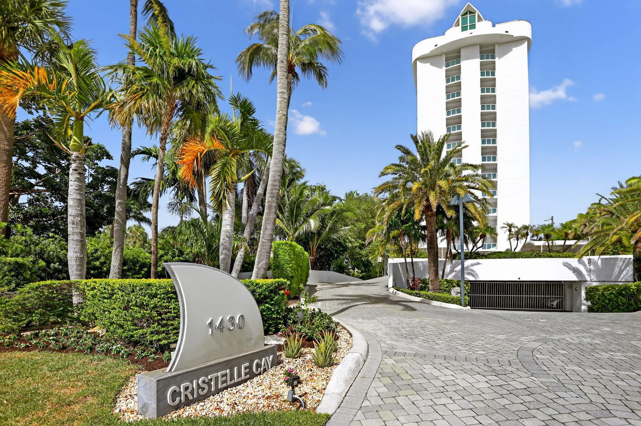 Welcome to Cristelle Cay