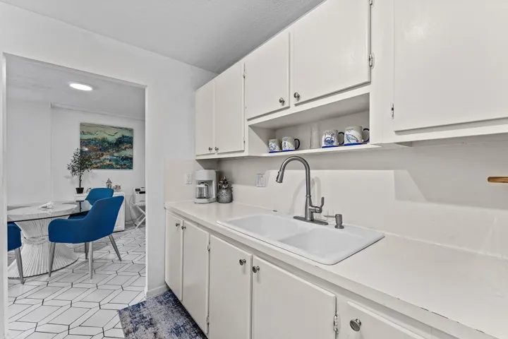 007-1111SouthOceanBoulevard-315-DelrayBe