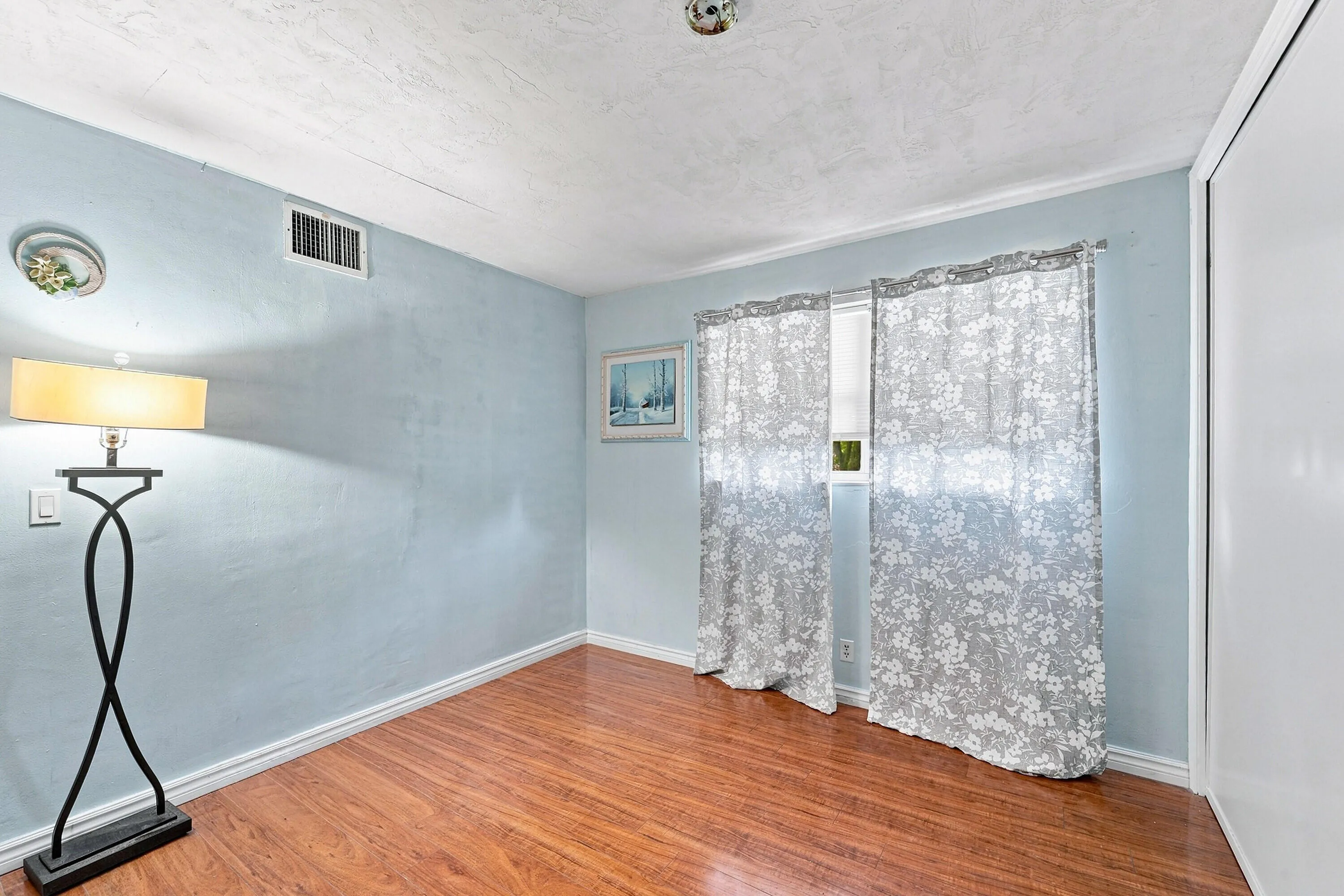 17_bedroom 2