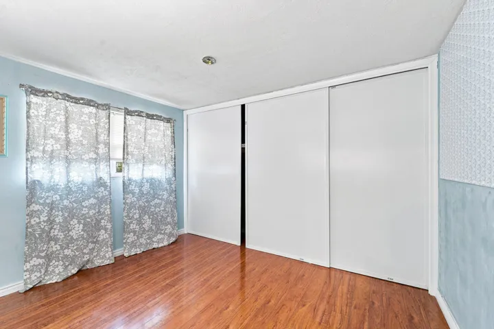 16_bedroom 2