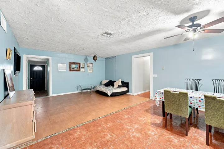 05_living room