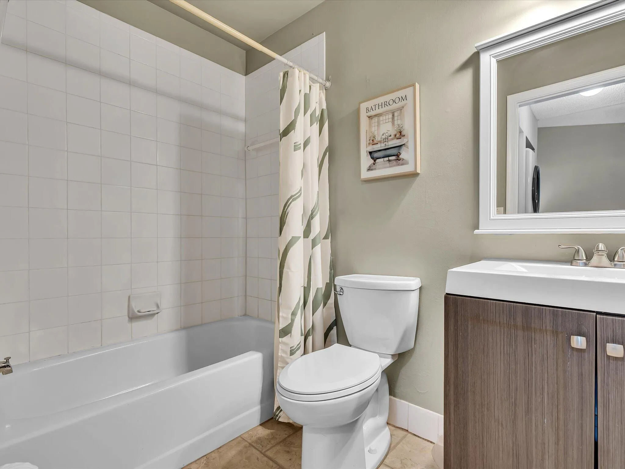 2nd bathroom