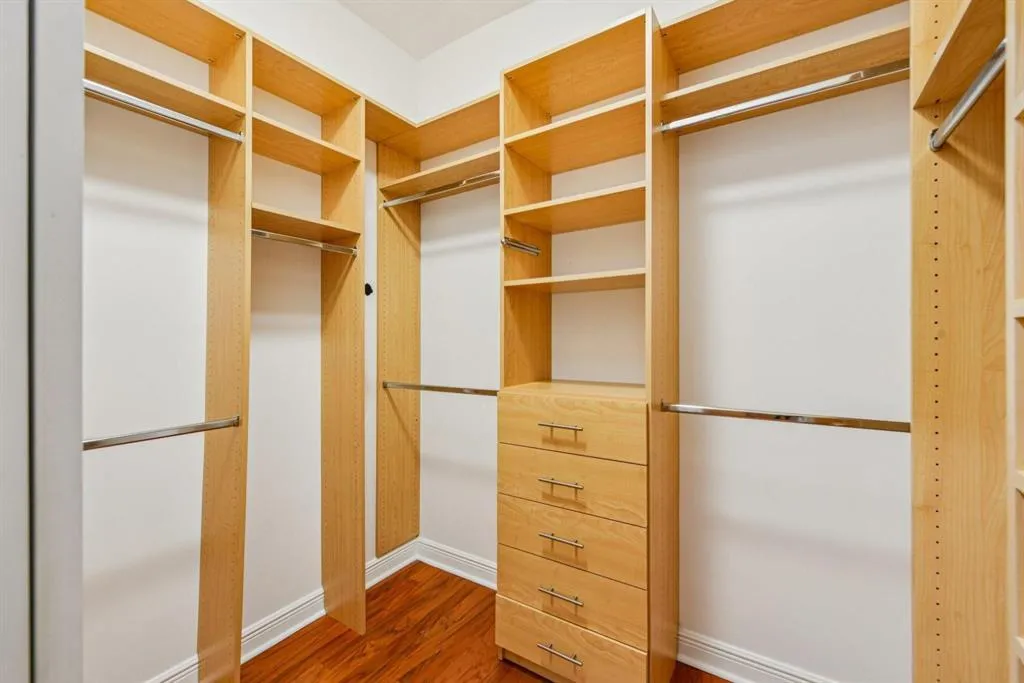 Closet 2