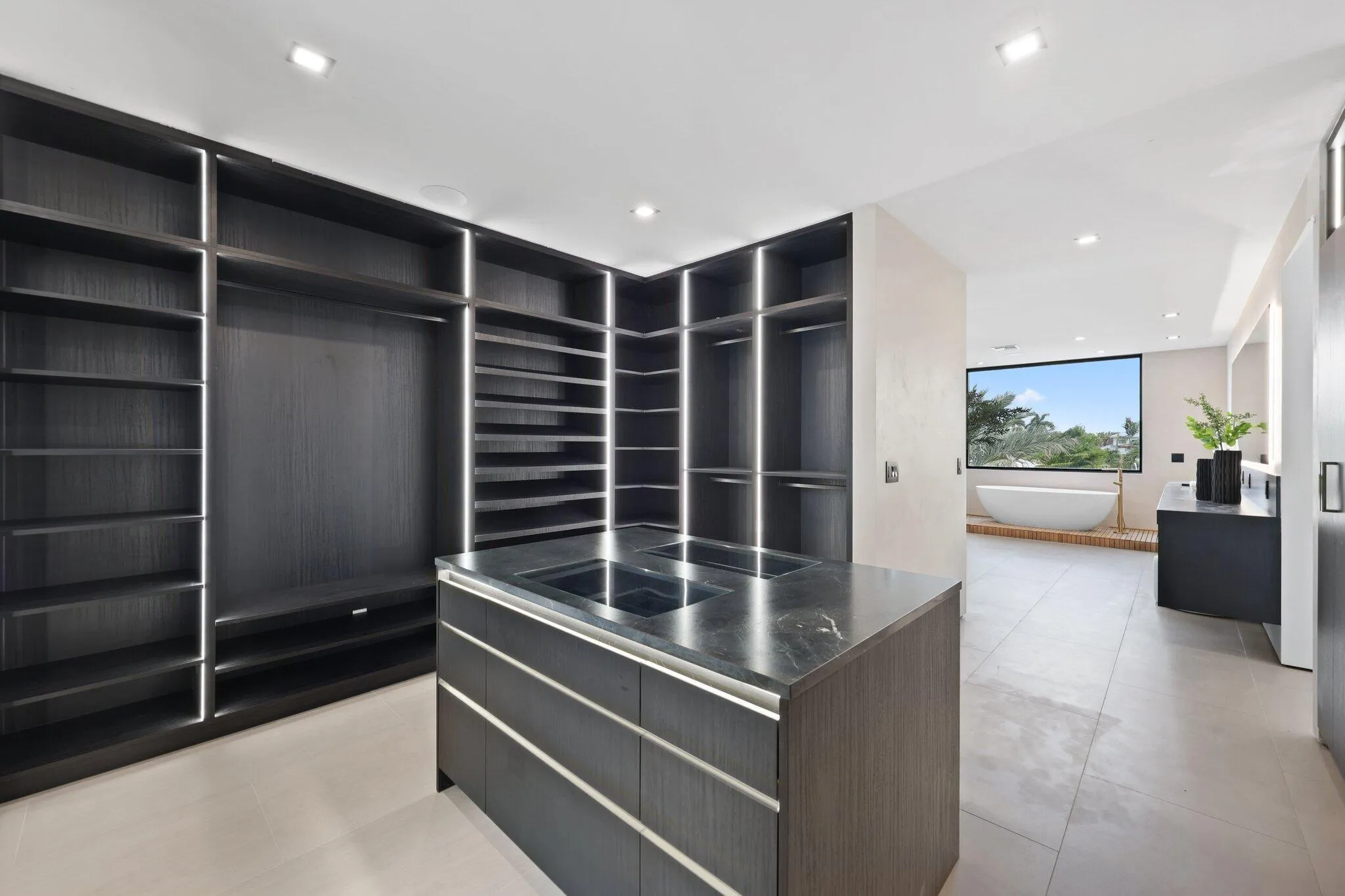 2825 Northeast 27th St - 92.jpg-SMALL