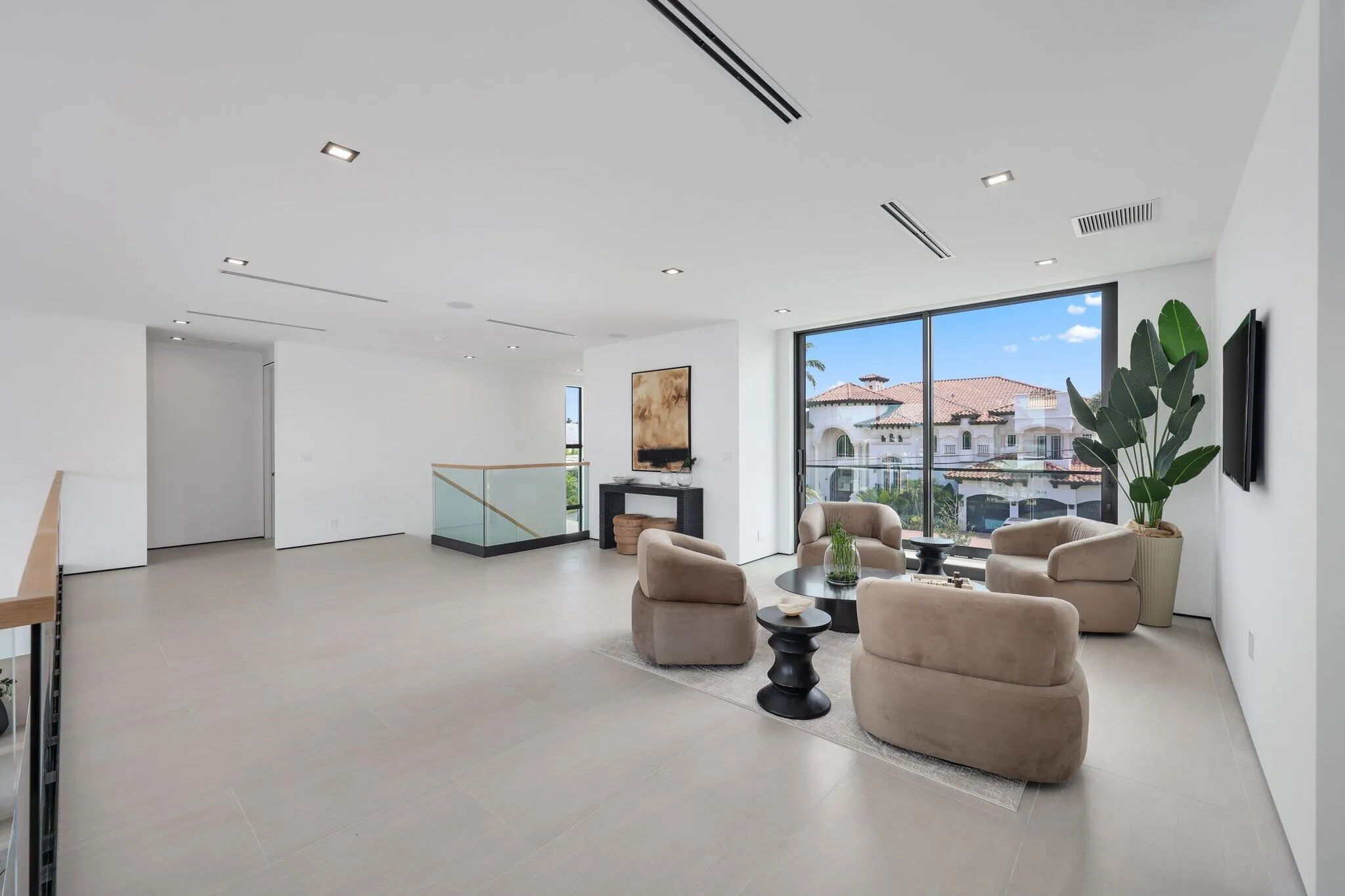 2825 Northeast 27th St - 73.jpg-SMALL