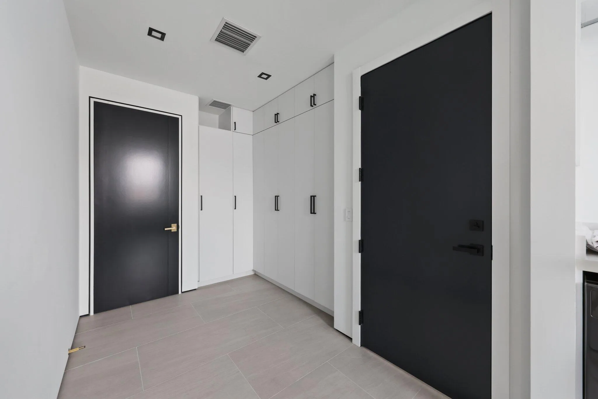 2825 Northeast 27th St - 51.jpg-SMALL