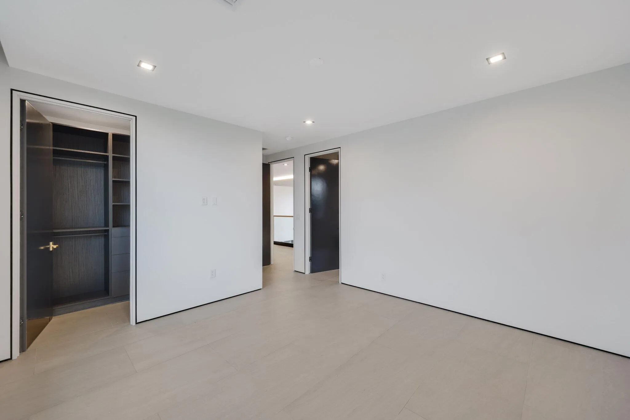 2825 Northeast 27th St - 53.jpg-SMALL