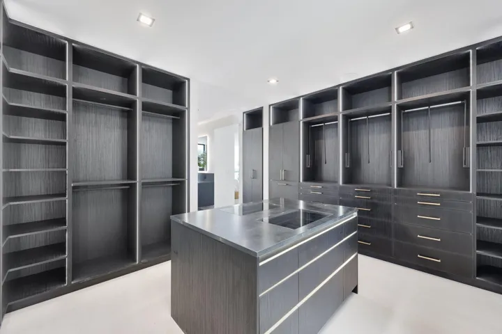 2825 Northeast 27th St - 91.jpg-SMALL