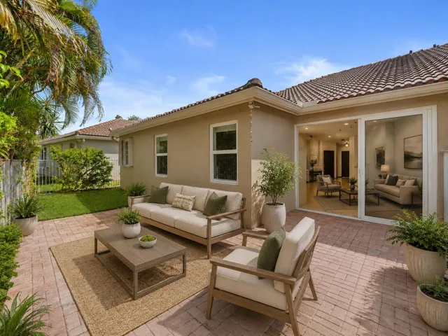 Virtually staged patio