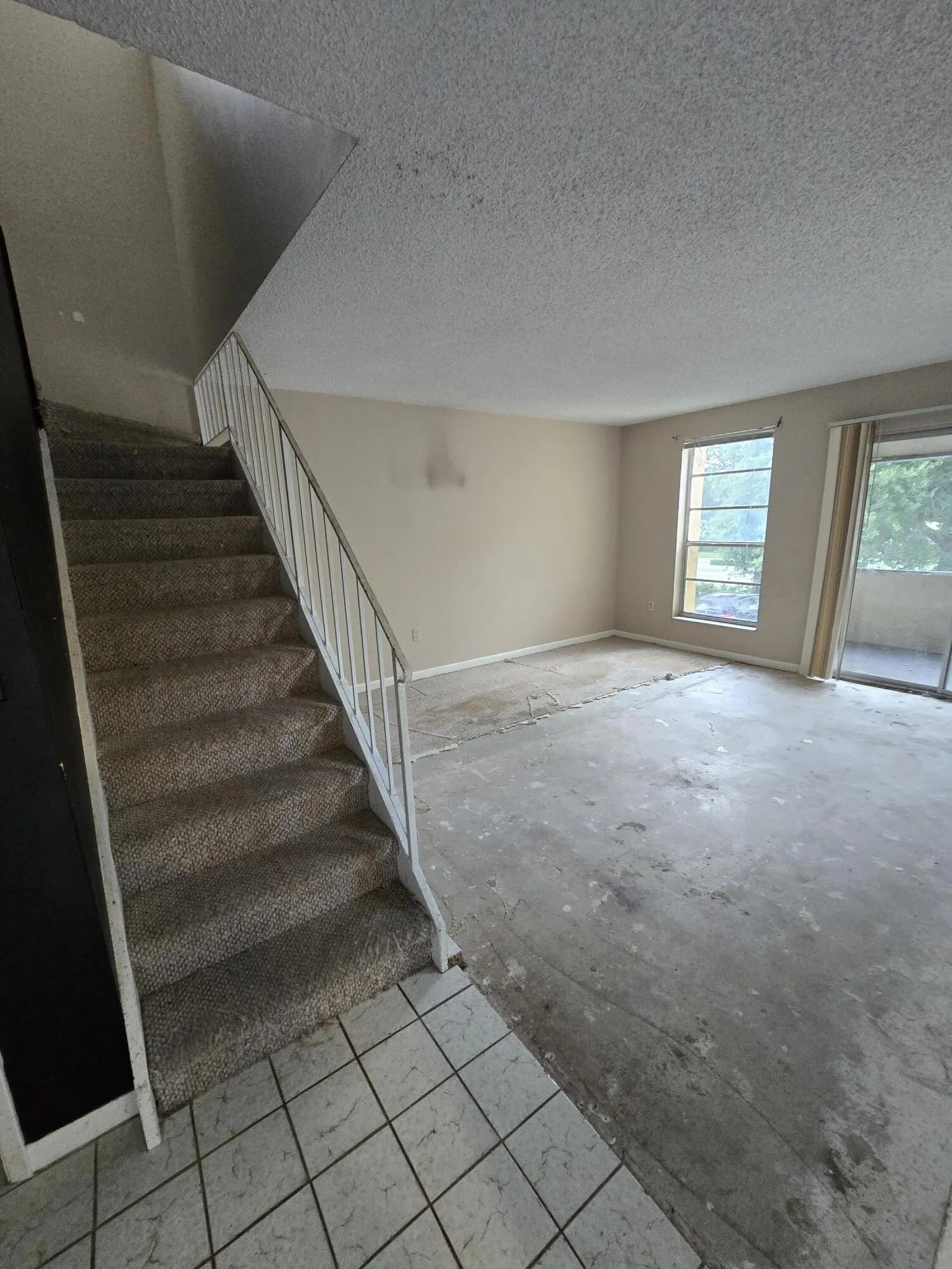 Livingroom Entrance