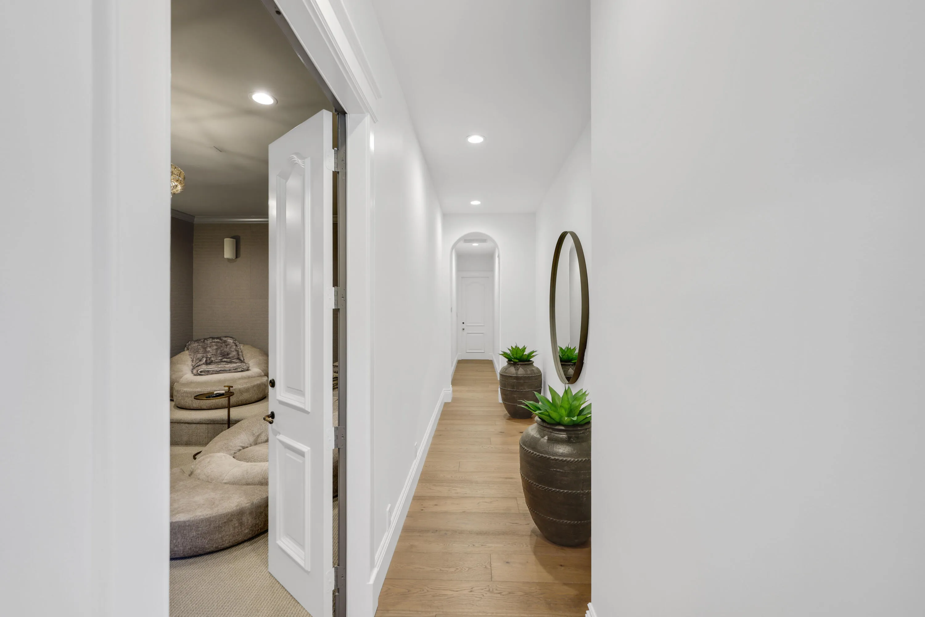 1019 Grand Court - 50.jpg-FULL