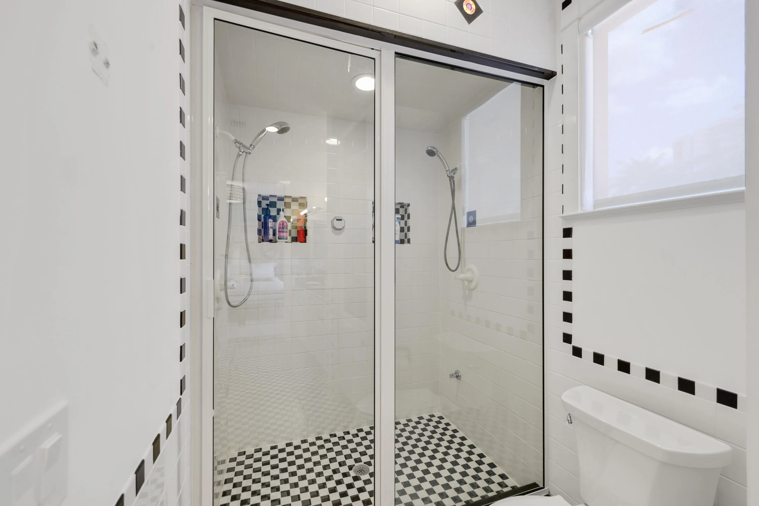 1019 Grand Court - 86.jpg-FULL