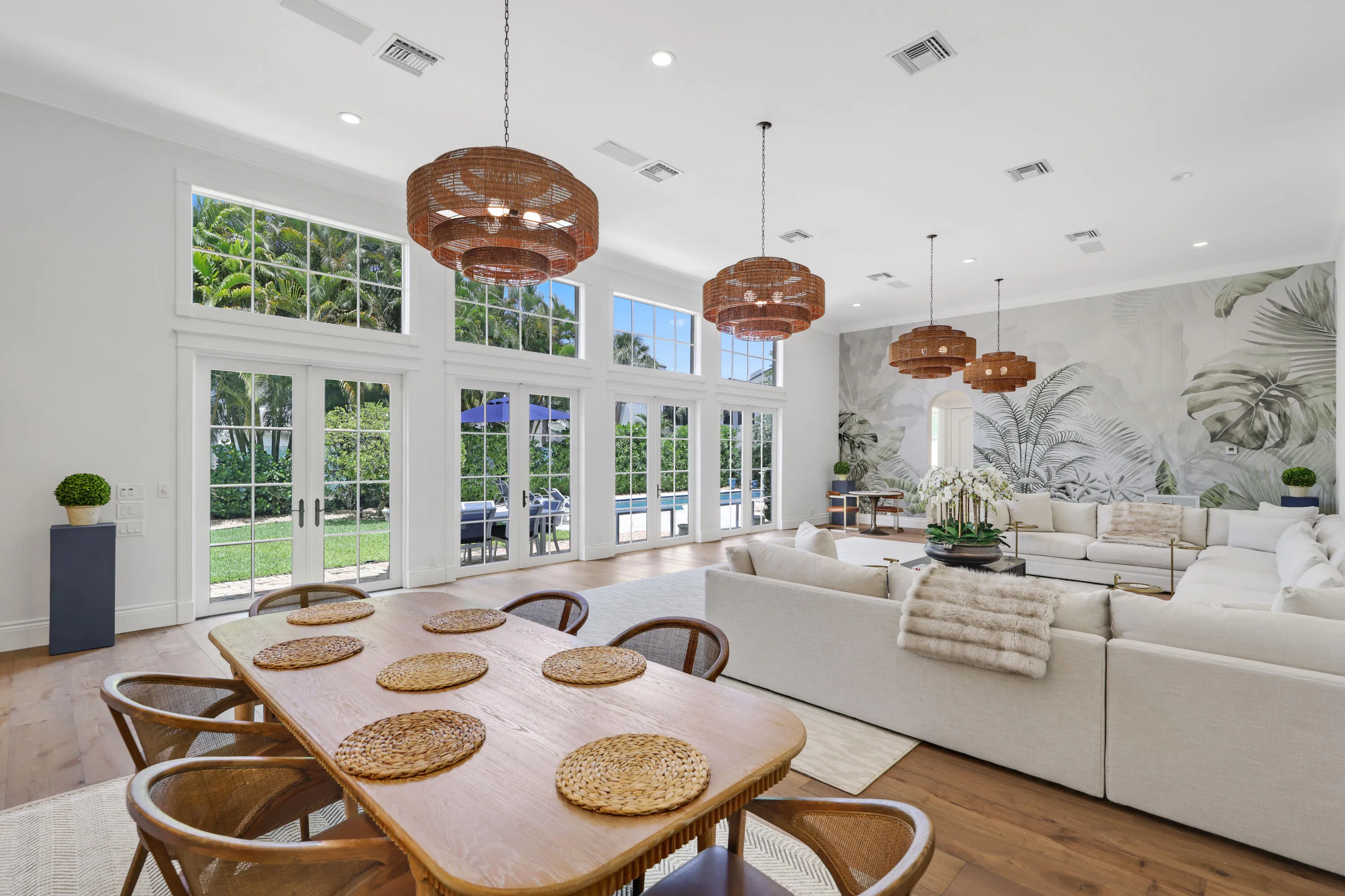 1019 Grand Court - 30.jpg-FULL