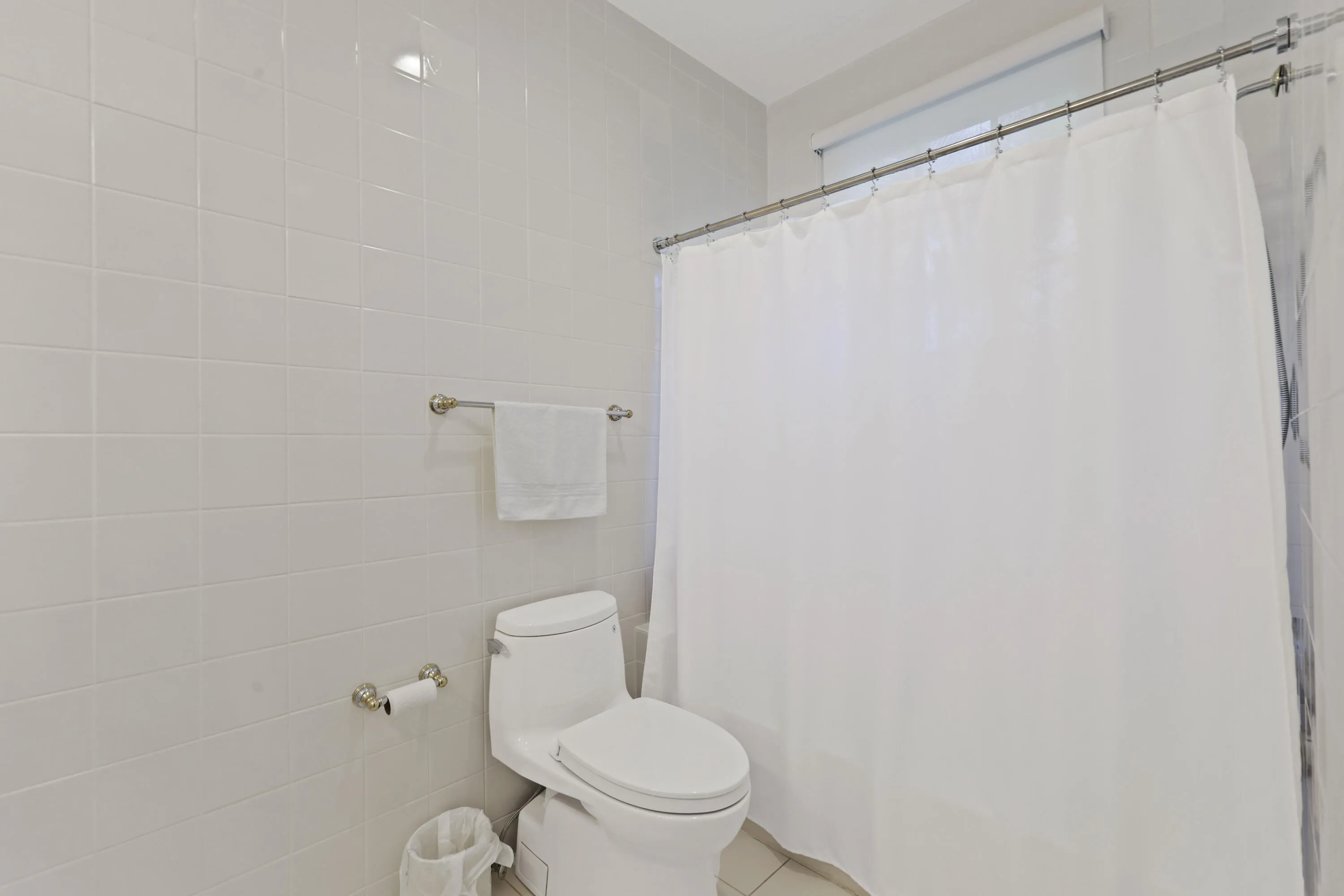 1019 Grand Court - 83.jpg-FULL