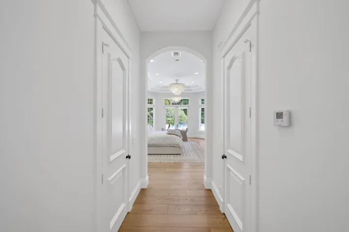 1019 Grand Court - 49.jpg-FULL