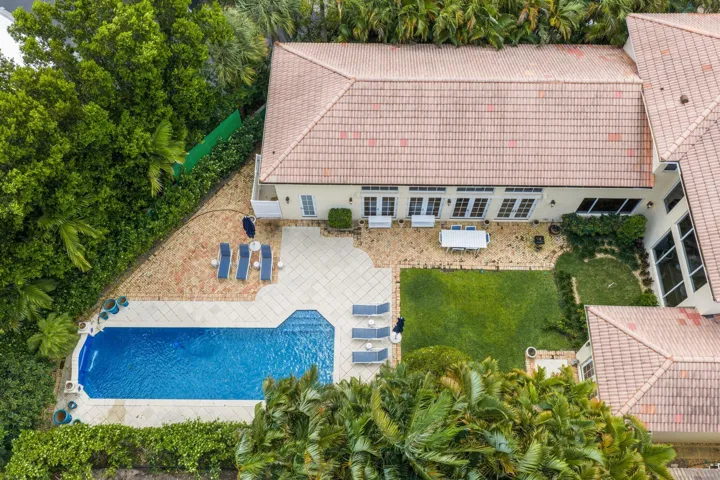 1019 Grand Court - 109-SMALL