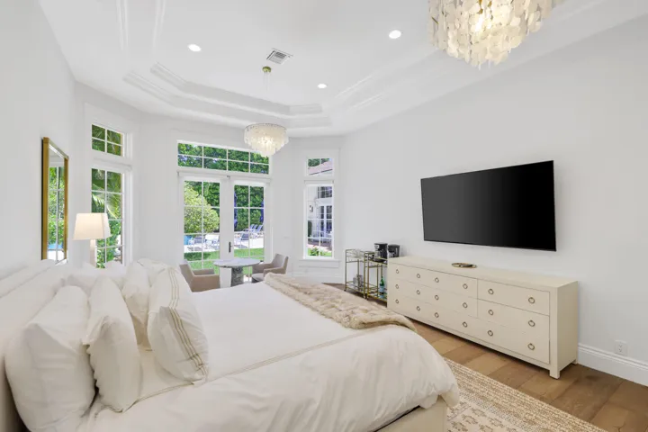 1019 Grand Court - 44.jpg-FULL