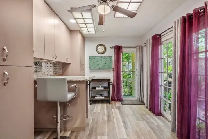 126 S A Kitchen