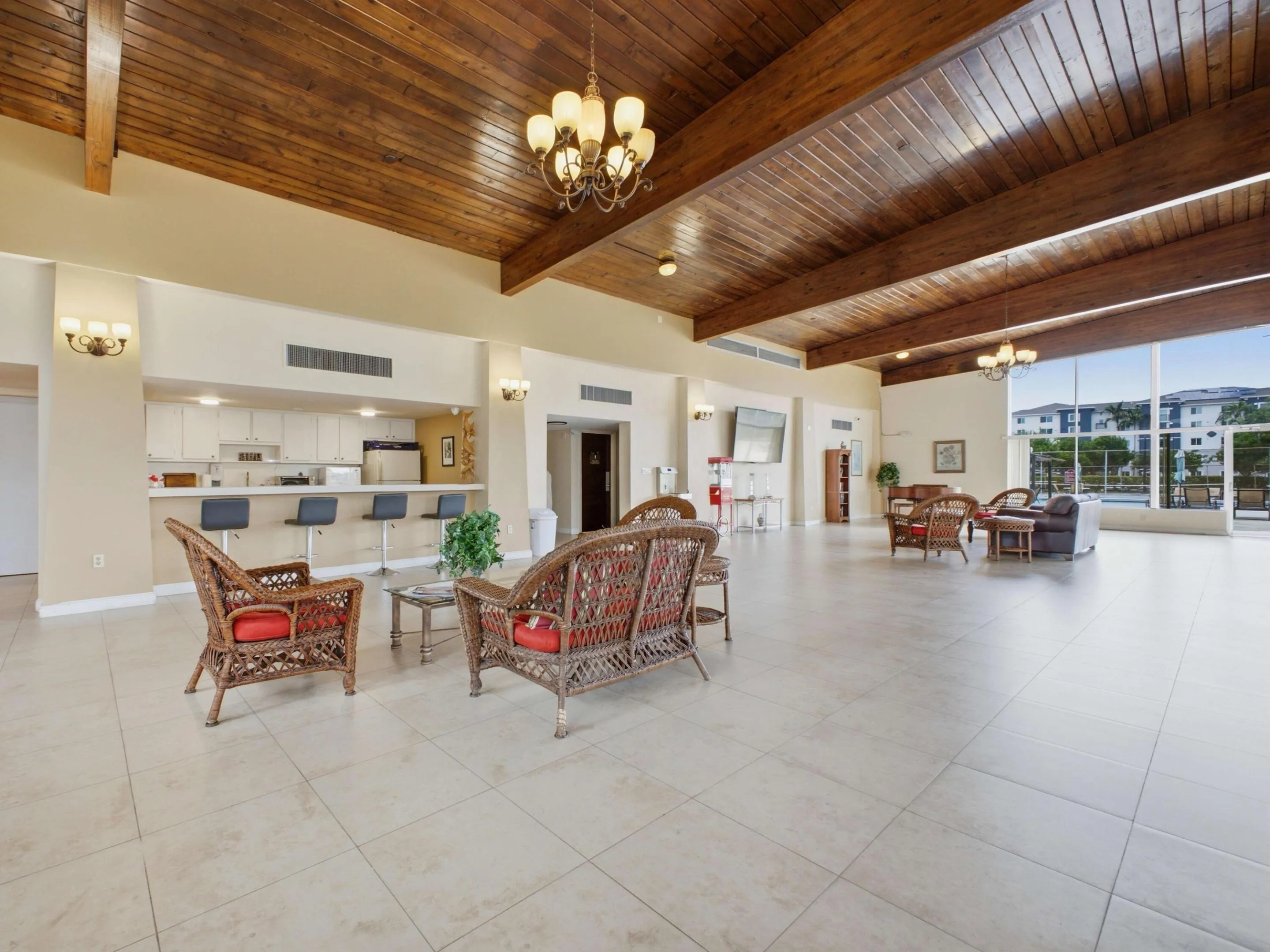 480 Executive Center Dr 1C - Clubhouse