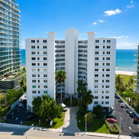 View from A1A to the beach.
