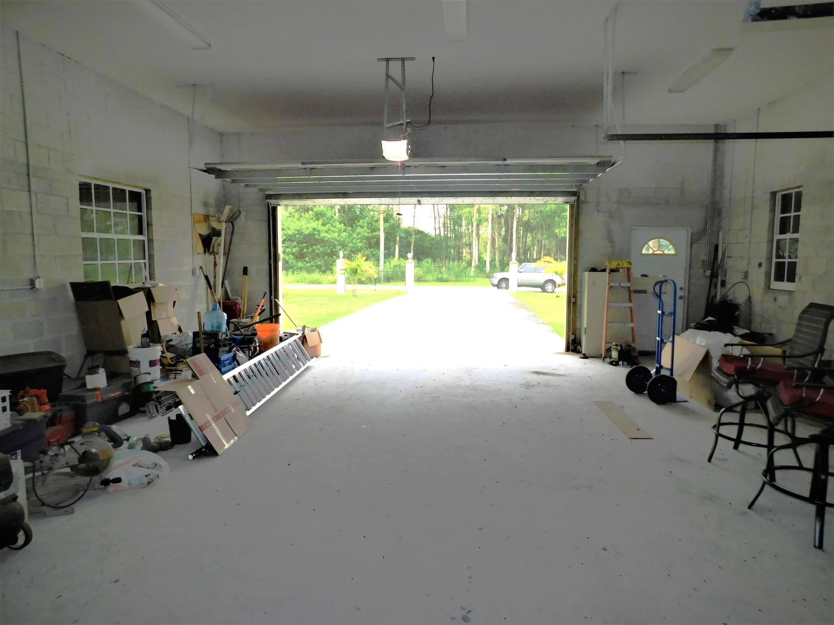 Detached Garage