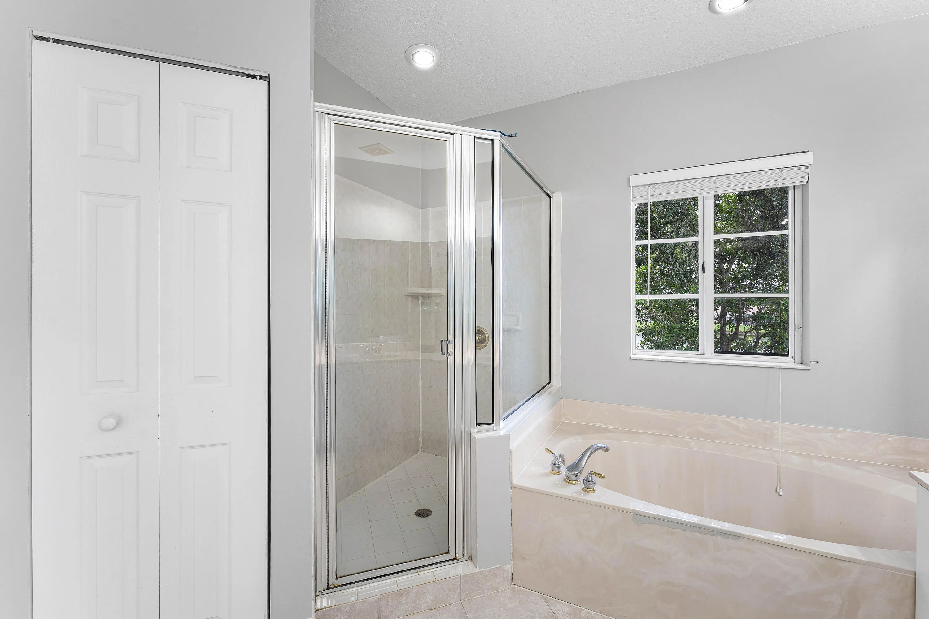024-8728SouthSanAndros-WestPalmBeach-FL-