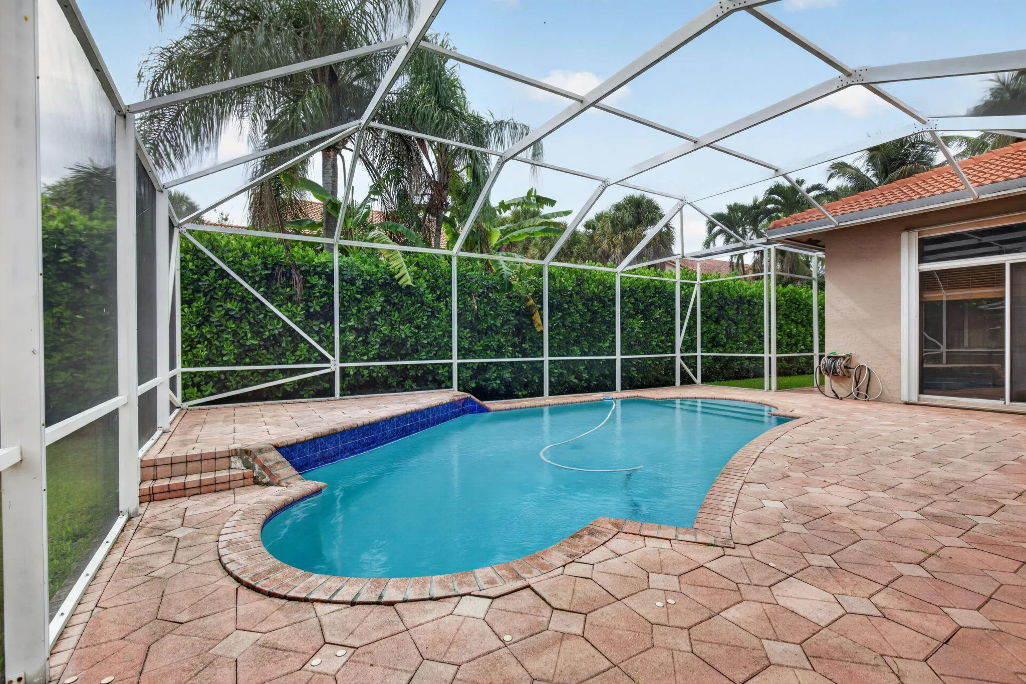 Screened in Patio/Pool