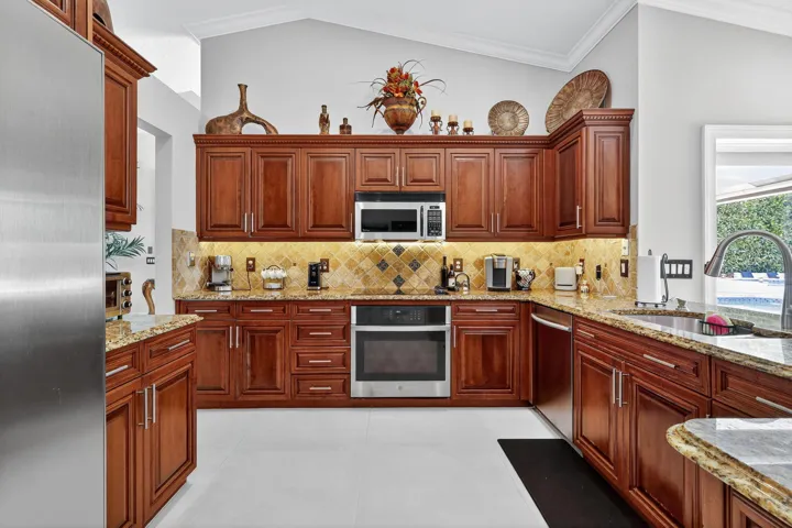 22-web-or-mls-026__82A9770