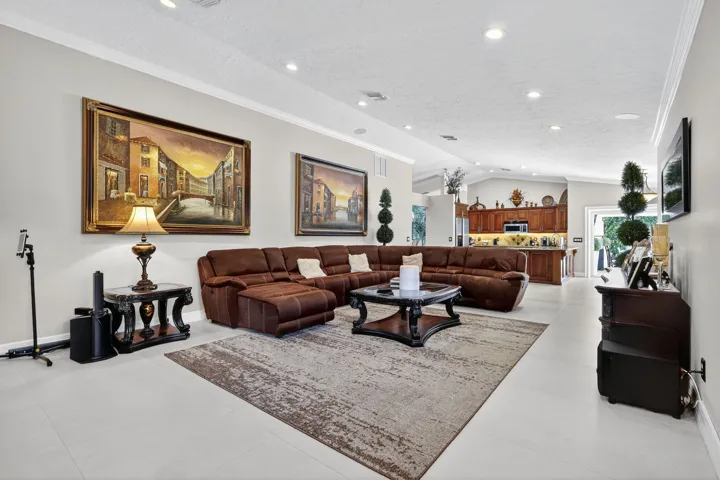 31-web-or-mls-035__82A9814