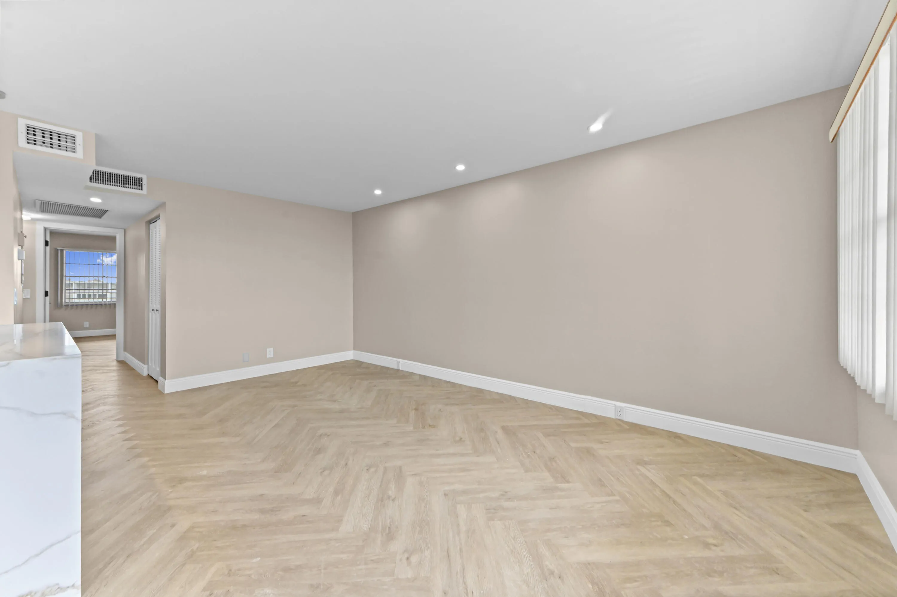 06 Living room 02