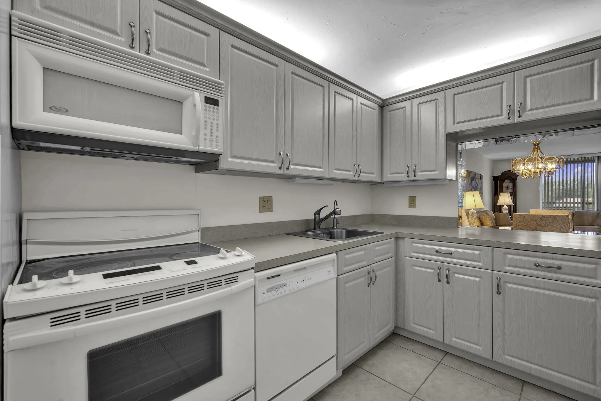 Counter Space Galore