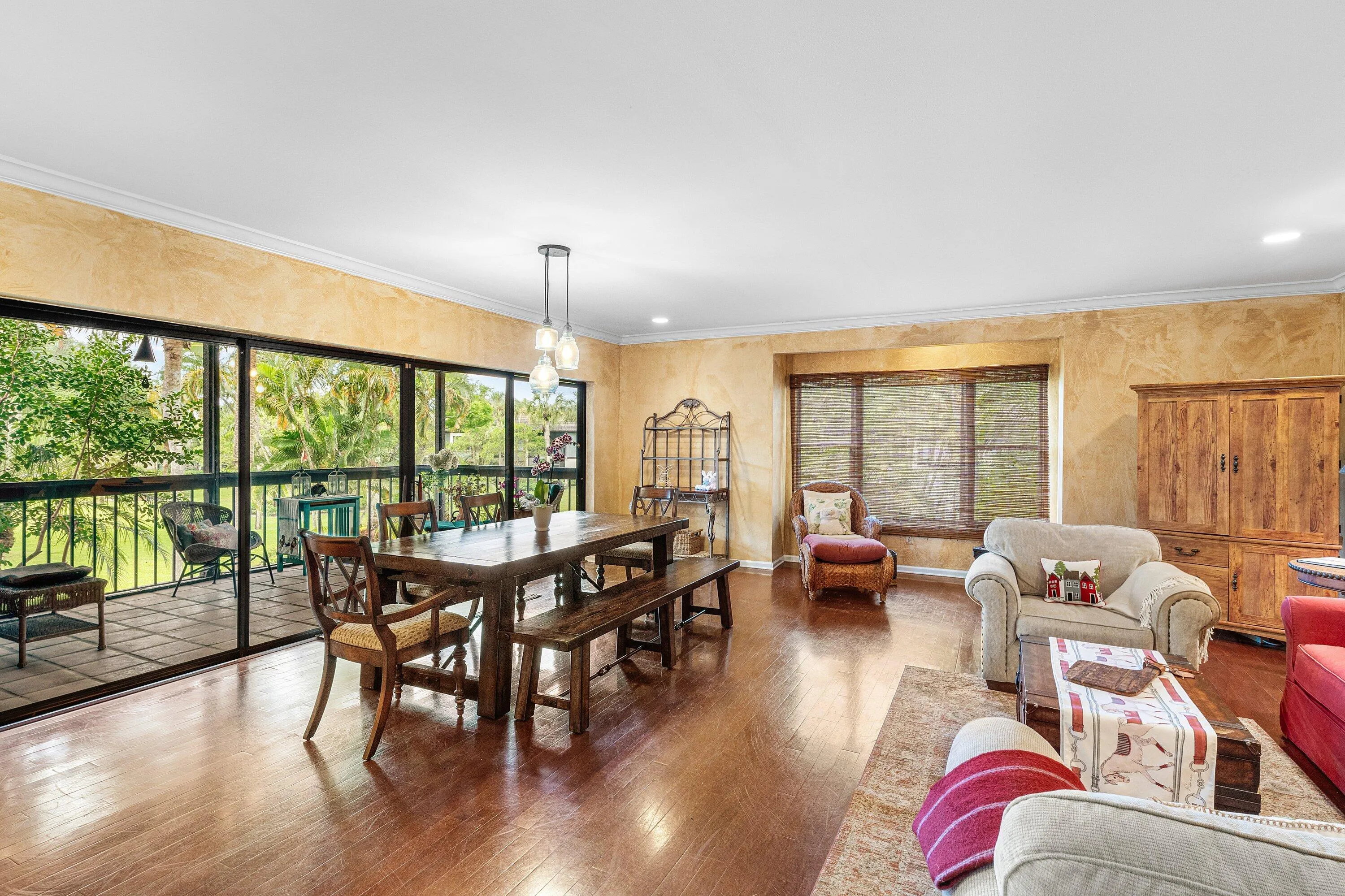 011-13329PoloClubRoad-206-Wellington-FL-