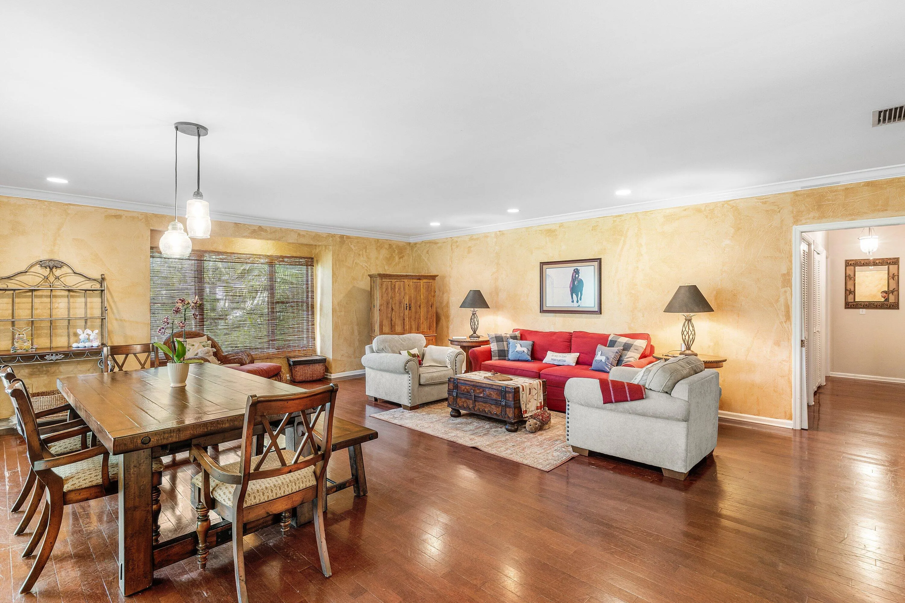 012-13329PoloClubRoad-206-Wellington-FL-