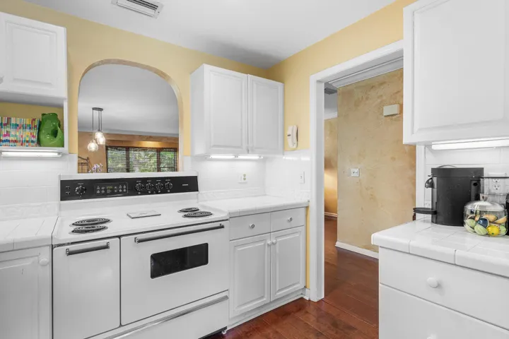 025-13329PoloClubRoad-206-Wellington-FL-