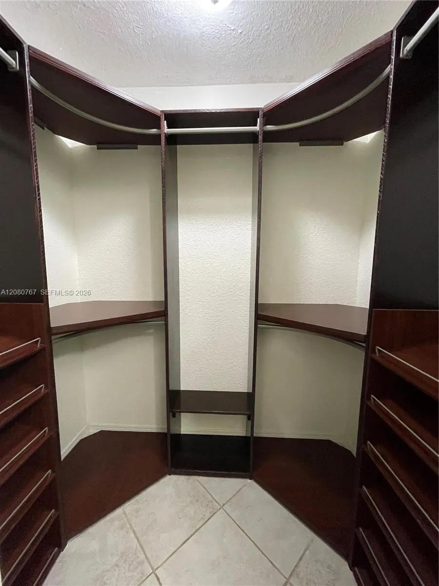 Walk-in closet