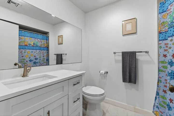 2nd Bathroom