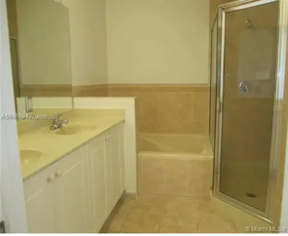 Master’s bathroom