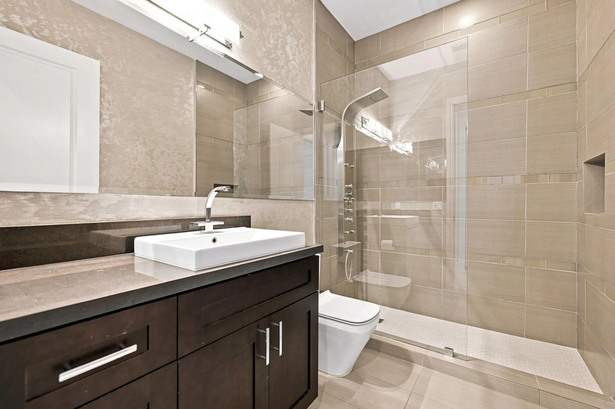 26-web-or-mls-7634-old-thyme-ct