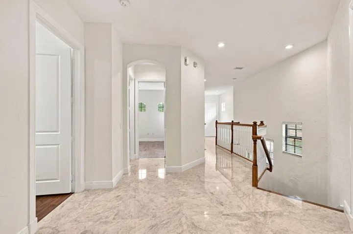 9-web-or-mls-7634-old-thyme-ct