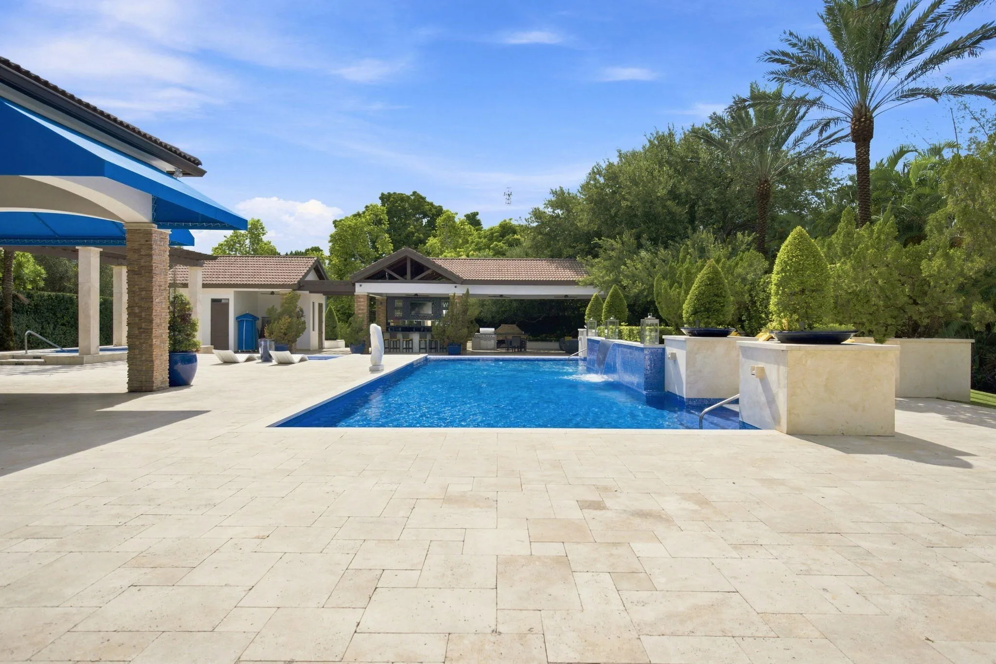 Pool Area (5)