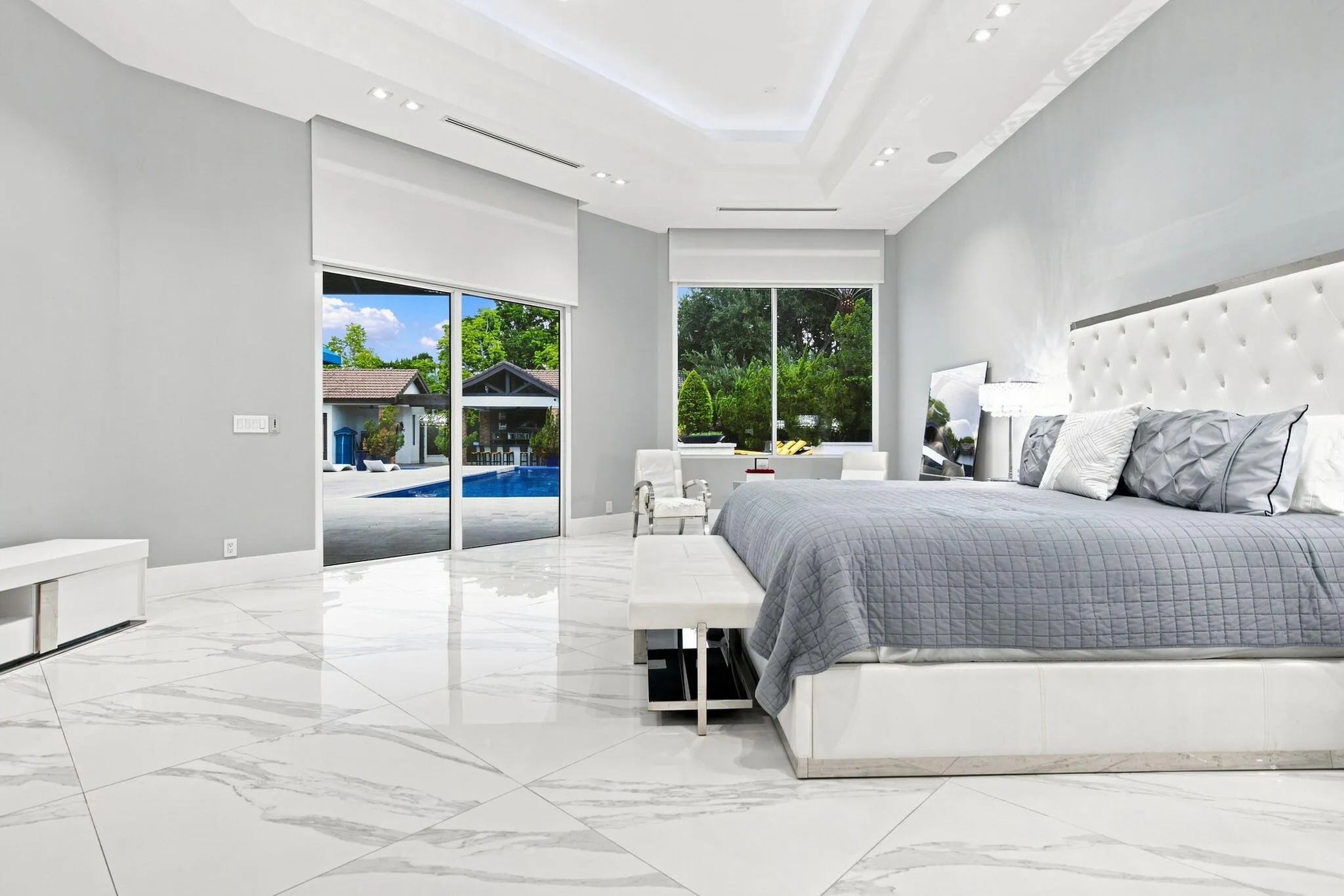 Master Bedroom (3)