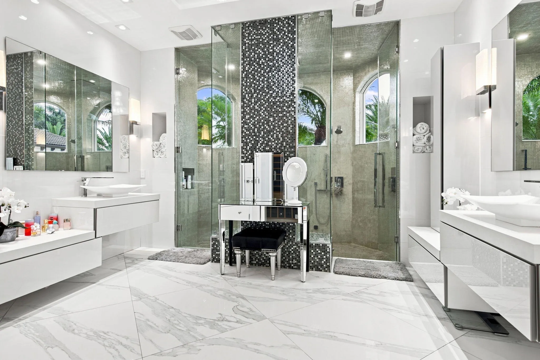 Master Bathroom (1)