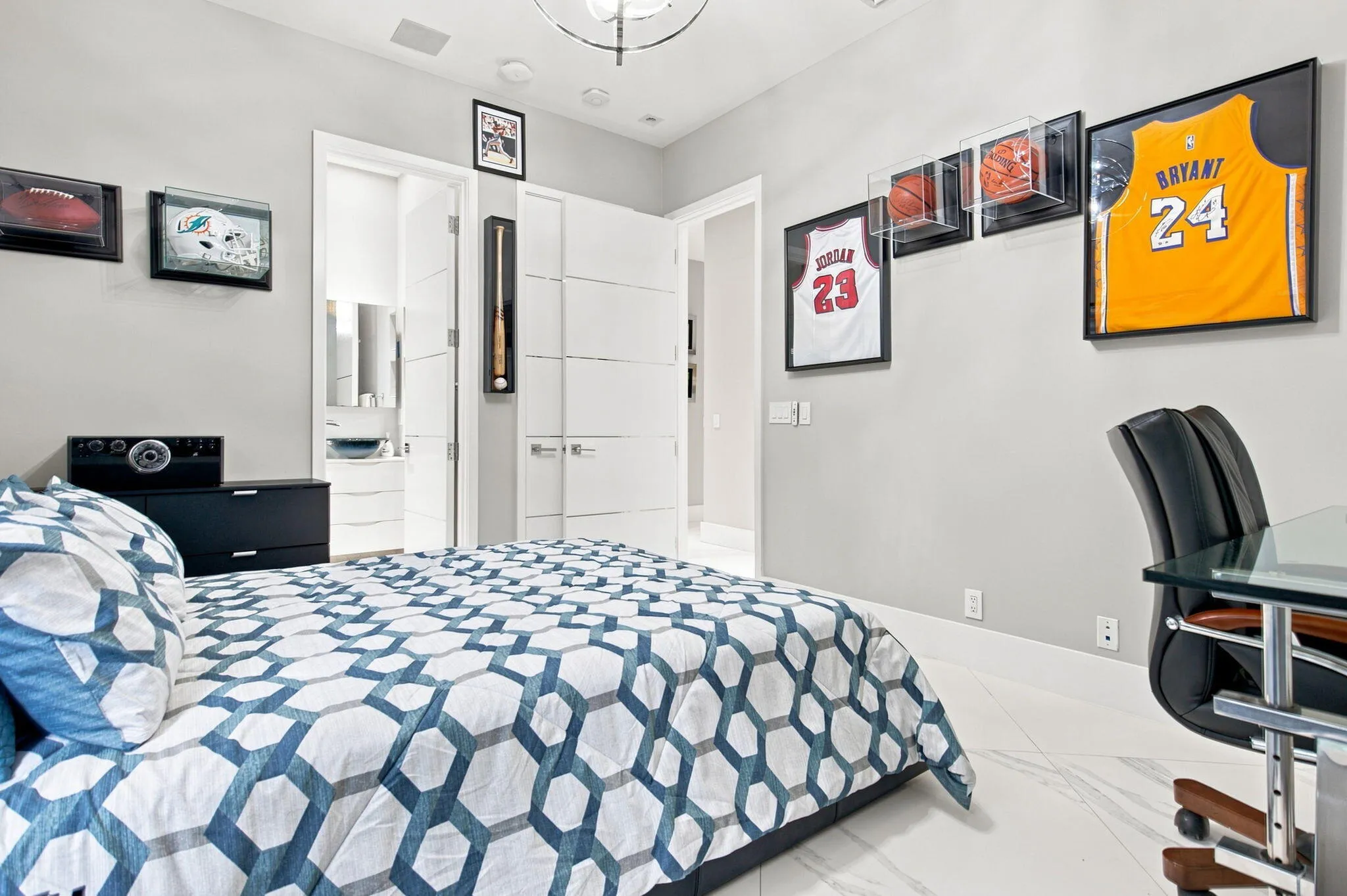 Secondary Bedrooms (4)