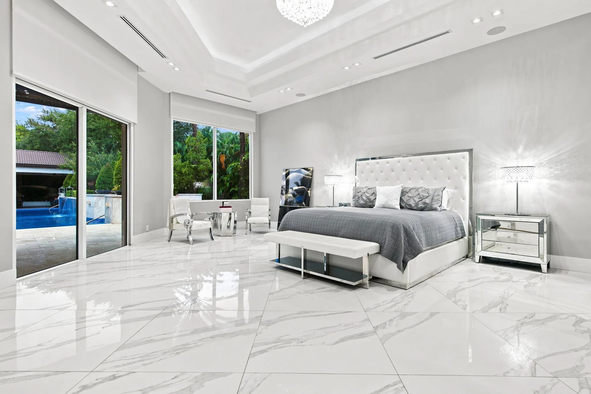 Master Bedroom (1)