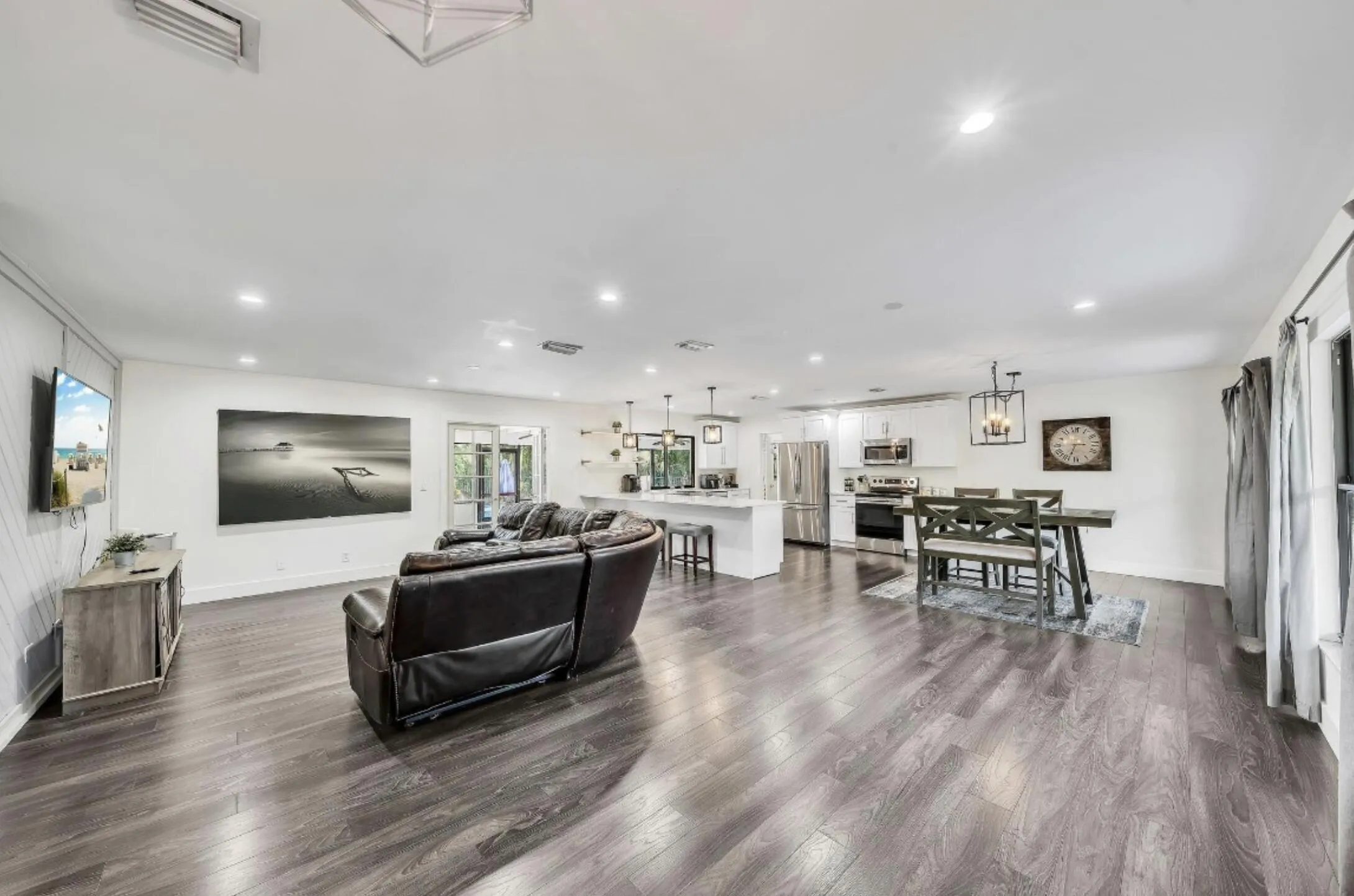 Living room 2